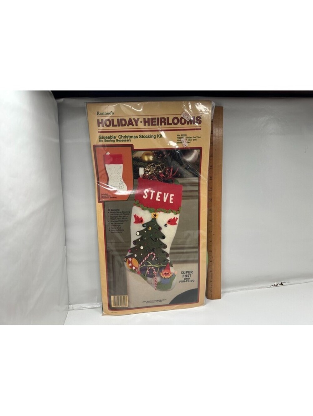 Rennoe's Holiday Heirlooms Christmas Stocking Kit Vintage 84 Tree Felt DIY